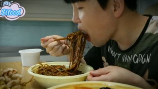 Đặt mì jajangmyeon nhưng thiếu củ cải trắng phần 1 #mukbang