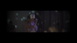 Ariana Grande - Right There (Live from London)