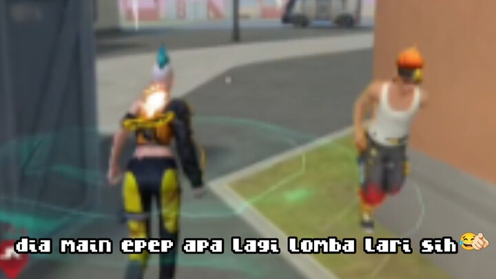 cape banget malah main kejar kejaran π€£ - FREE FIRE FUNNY MOMENTS