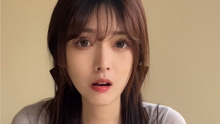 Tôi chẳng làm gì cả, tại sao cô ấy lại cảm động đến mức khóc?