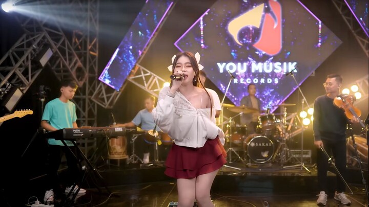 EKA JUNGS - UMPOMO_ Nyatane saiki kowe ninggal aku, Duh gusti _ Official Live Mu