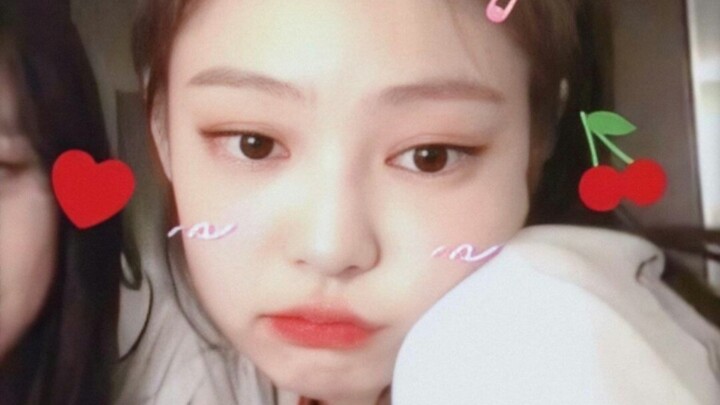 【JENNIE】Such a cute Jiaozi Ni—sure you don’t want to try one?