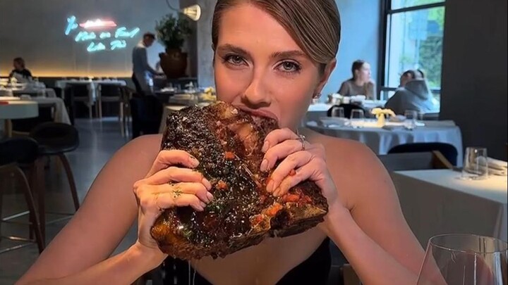 สเต็ก: แล้วสาวสวยสุดหรูที่พูดไว้ล่ะ?