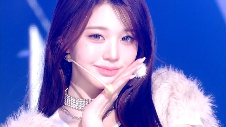 IVE's latest comeback track BLACKHOLE 260227 performance stage