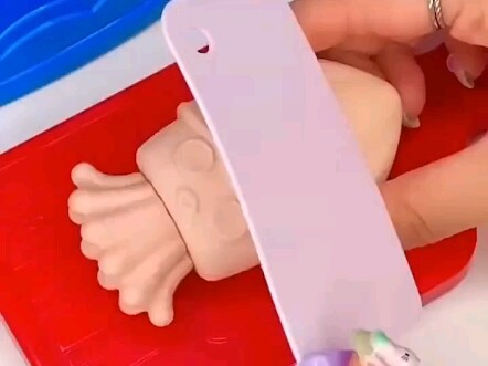 เด็กๆ ไม่ชอบพี่สาวของเล่นกันแล้วเหรอ?