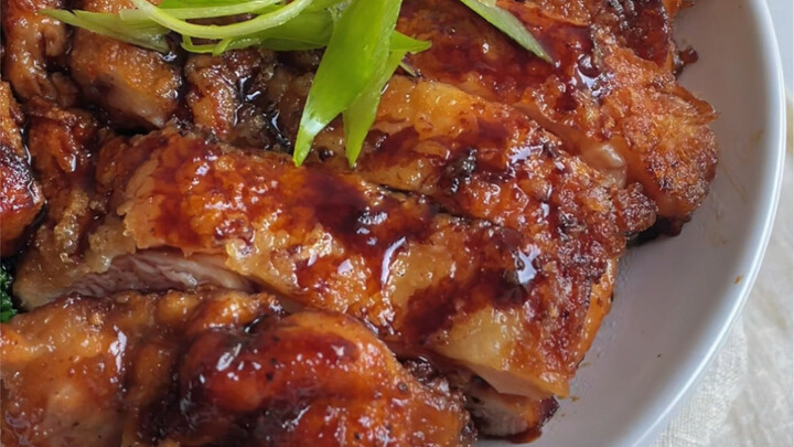 [Hướng dẫn chi tiết] Làm thế nào để nấu món cơm đùi gà Teriyaki ngon hơn cả Yoshinoya?