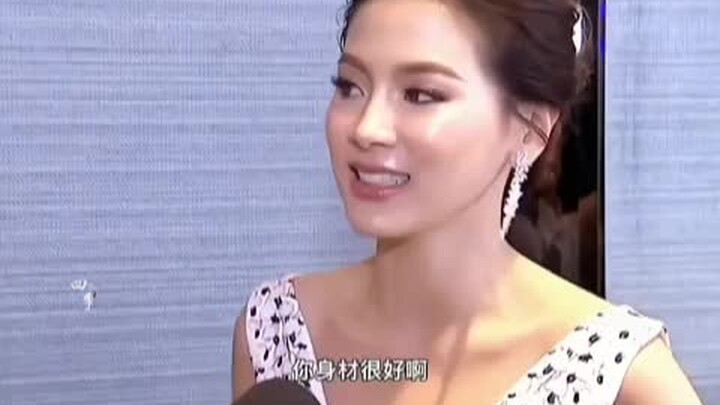 【Pimchanok】Tôi mà có dáng này thì đi ngang cũng oai phong!