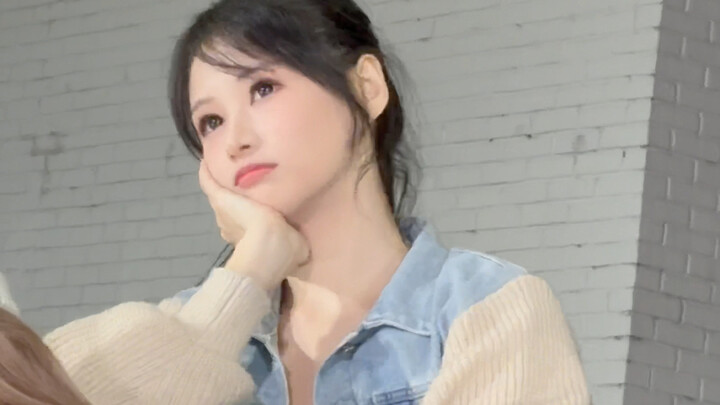 Nhảy ditto trên đường phố Seoul