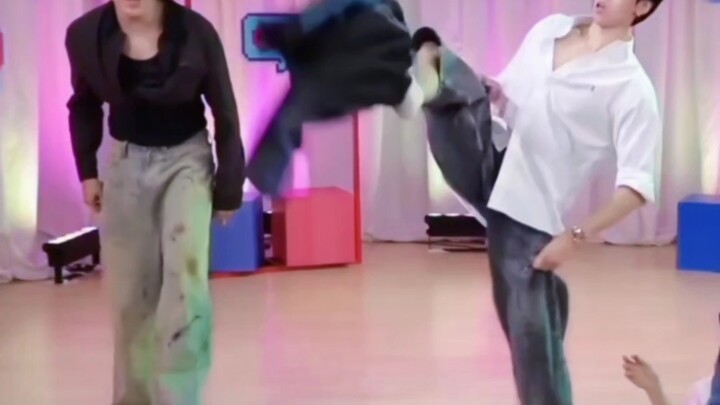 Chị Trứng mình cùng trở thành cô gái thanh lịch nào #joongdunk#dunknatachai#joong#TrứngNgố#Săn Tình 