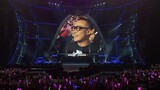 During Jay Chou's concert "The Promised Happiness", I suddenly discovered that Eason Chan immediatel