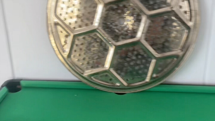 Gì cũng không biết.