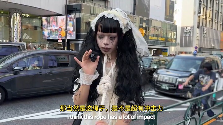 Street-style fashion interview with Tokyo trendsetters—this episode is seriously个性!