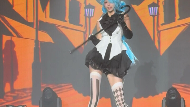 This dance is so perfect for Naccha (,,>᎑<,,)
