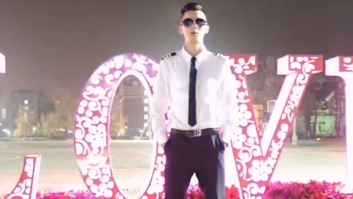 Wang Hedi: Kakak, nggak pernah jelek! Nggak pernah buruk rupa!