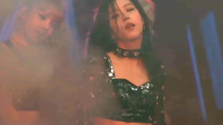 นี่คือการเต้นสดที่สุดยอดของ Blackpink อย่างแน่นอน