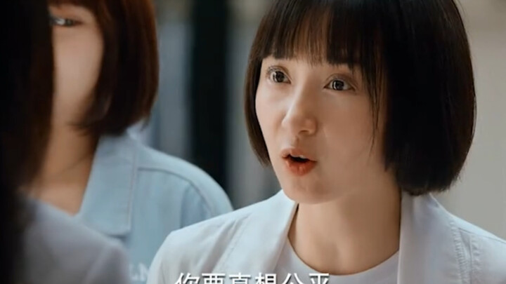 ที่ฉันช่วยคุณก็เพราะความเห็นใจ ไม่ใช่หน้าที่ อย่ามาตีกรอบศีลธรรมนะ #ปู้กว้านจิน#หลี่เกิงซี