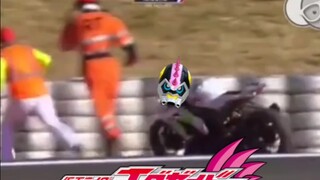 这才是真正的假面骑士车车