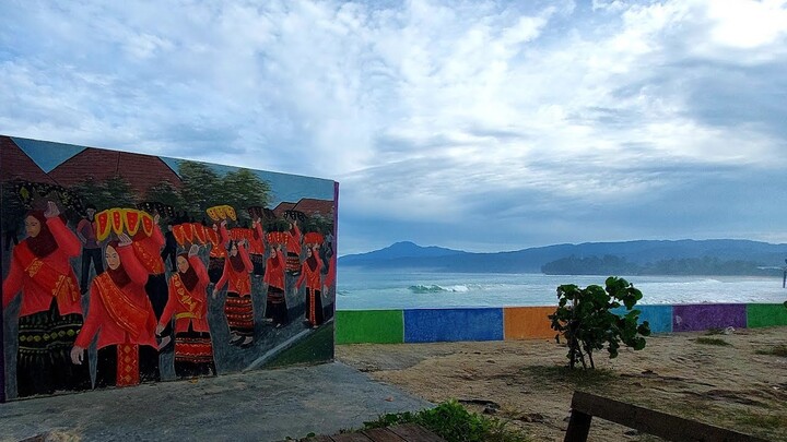 Sunday Morning Full Menelusuri Pantai