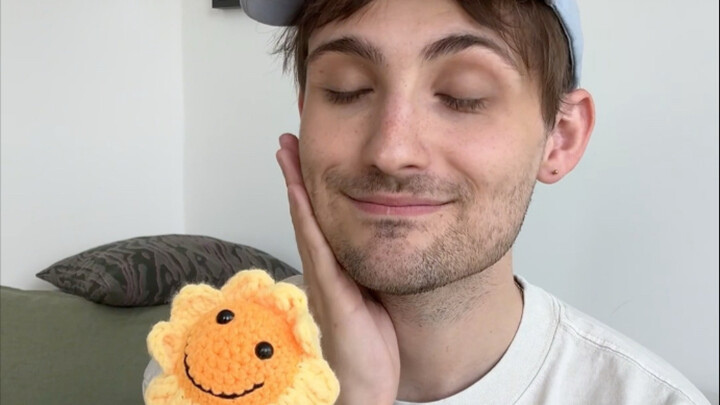 Chris James: The gifts from my Chinese fans are so thoughtful and totally unexpected!! I love them—t