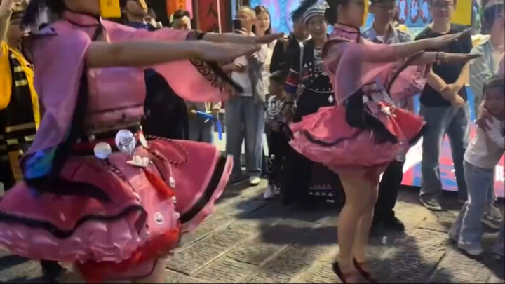 The Xiangxi corpse‑carrying dance is sweeping the internet! It’s time for the Culture and Tourism Bu