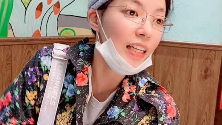 I seriously suspect my mom made me do everything she’s too embarrassed to do herself #SocialAnxietyI