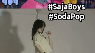 Ini musim yang tepat untuk berdansa sambil mendengarkan musik soda pop! Cover lagu debut Sajaboys