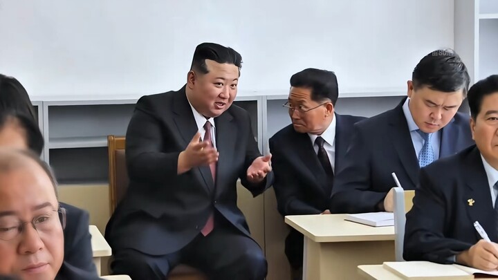 The general comes to attend the class in person, let’s see who dares to be distracted!