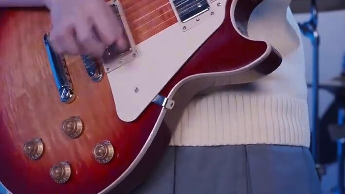 Tỉnh dậy đi! Tôi đã nhìn thấy Hirasawa Yui thật rồi!