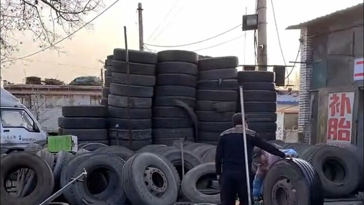 The main goal is to recruit college students; the secondary goal is for you two to open branch store