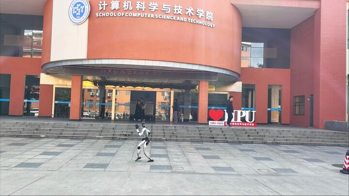 宇树官方版查尔斯顿舞，看完心碎一地，感觉自己没有舞蹈天赋