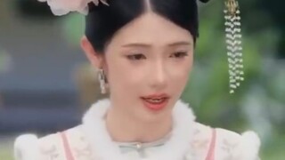 AKU TERDAMPAR DI LINGKUNGAN YANG ANEEH