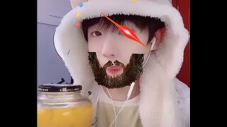《软 桃 硬 吃》