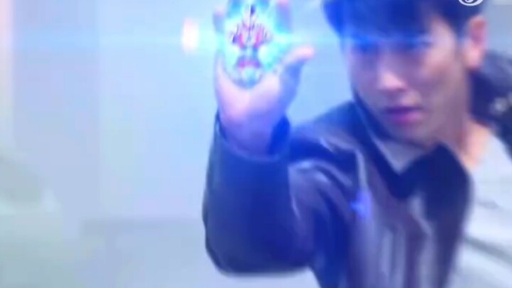 Hong Kai: Let me show you how to catch a bullet with my hands