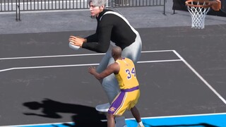 Apa yang akan terjadi jika Cai Xukun yang tingginya dua setengah meter bermain basket satu lawan sat