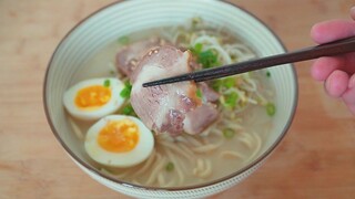 Món Mì Ramen Xương Hầm Hết Nửa Ngày Trời