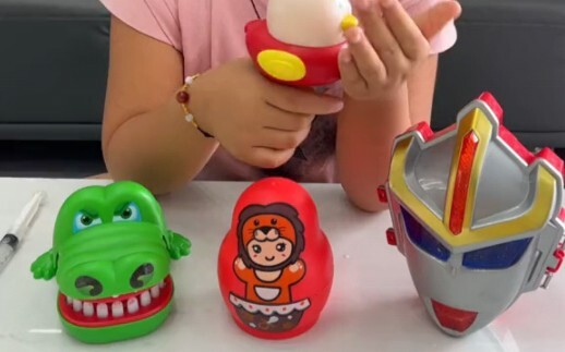 Siapa yang makan permen bintang milik Mama? Kayaknya harus dicari nih!