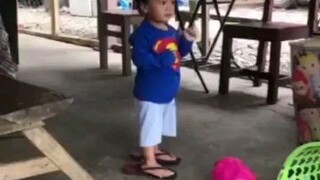 2 years old dancing