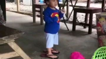 2 years old dancing