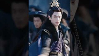 Tẫn Hoàng catwalk - sàn diễn này là của Tẫn | #长月烬明 #tilltheendofthemoon #luoyunxi #lavanhi