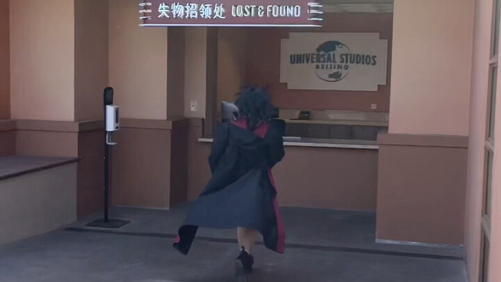 Couples check in at Universal Studios Lost and Found