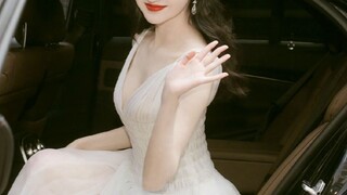 混了十五年！！也该轮到老娘火一把了！！