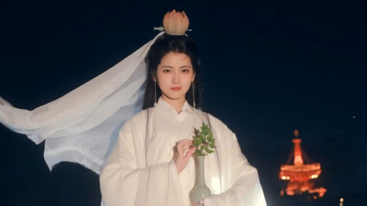 【梁祝】“梁兄啊，做文章要专心！你前程不想，想钗裙？”          “我从此不敢看观音”