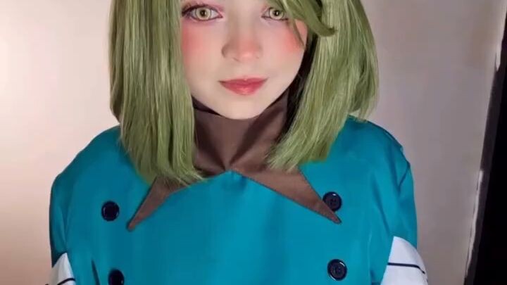 Ketika udh umur 50 tahun tapi maksa cosplay coco