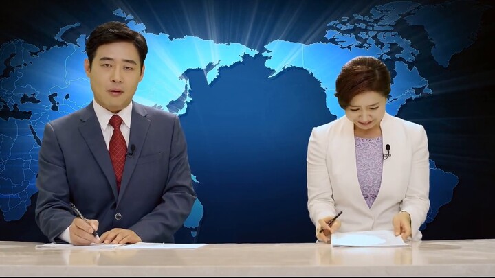 Người dẫn chương trình Hàn Quốc cười khi đưa tin về Chun Doo-hwan