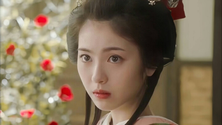 Did her single glance also leave everyone breathless?