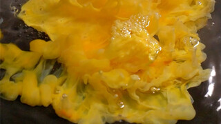 Kembang telur ini bukan sekadar kembang telur! Ini seni!! Kamu masih belum bisa membuat sup kembang 