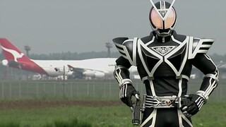 Kamen Rider 555 Delta paling pengecut sedang online