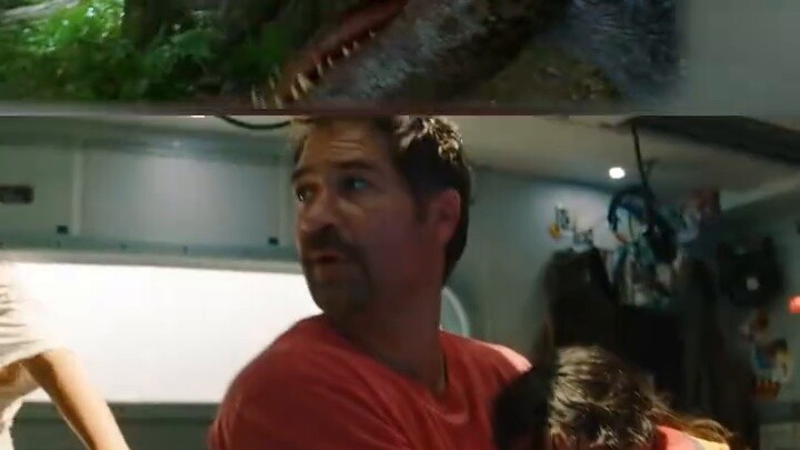 Perbandingan Spinosaurus Lego lama dan baru