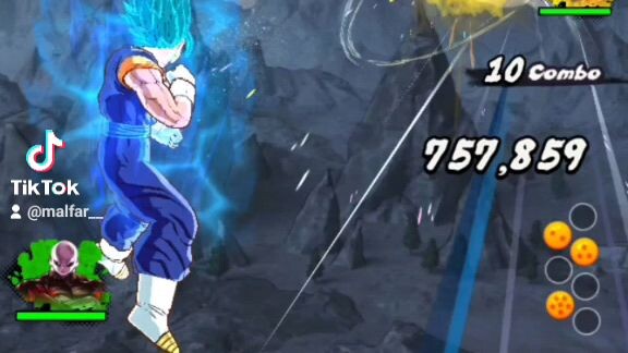 Goku MUI vs Goku SSJ Blue Kaioken x 20