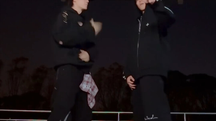 أخيرا شاب وسيم